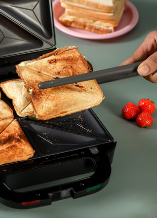 2-in-1 Multi-Snacks Maker 1400W Sandwich & Grill Maker - Non-Stick Plates
