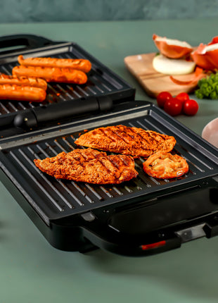 2-in-1 Multi-Snacks Maker 1400W Sandwich & Grill Maker - Non-Stick Plates