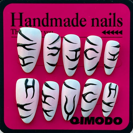 QIMODO Handmade Nails – Zebra  Design