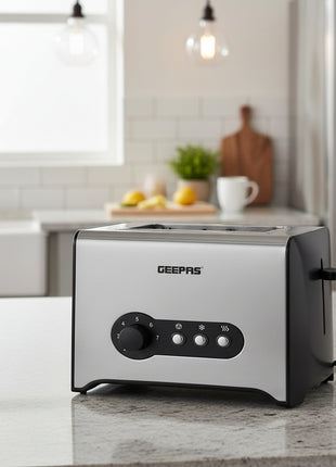 Control panel with GEEPAS branding on a gray background